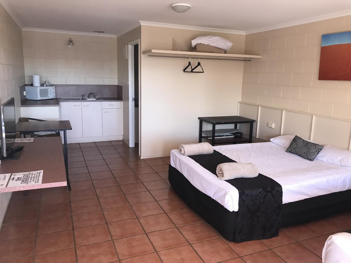Longreach Most Central Motel Dış mekan fotoğraf